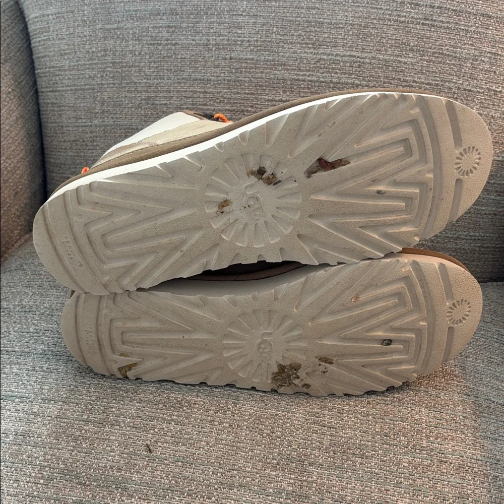 UGG Highland HI Heritage‎ Boots Tan Suede Women’s size 10
